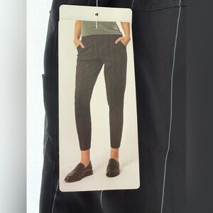 NWT Hybrid Athleisure Pinstripe Jogger Style Pants Medium by Mondetta